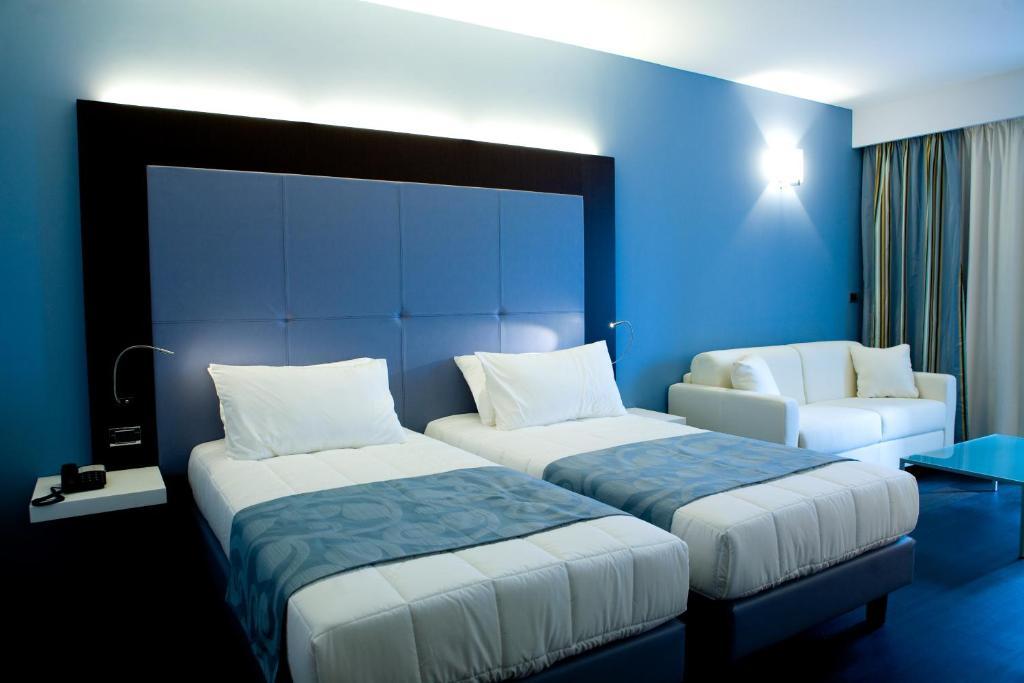 Hotel Napoleon Torre Melissa Стая снимка
