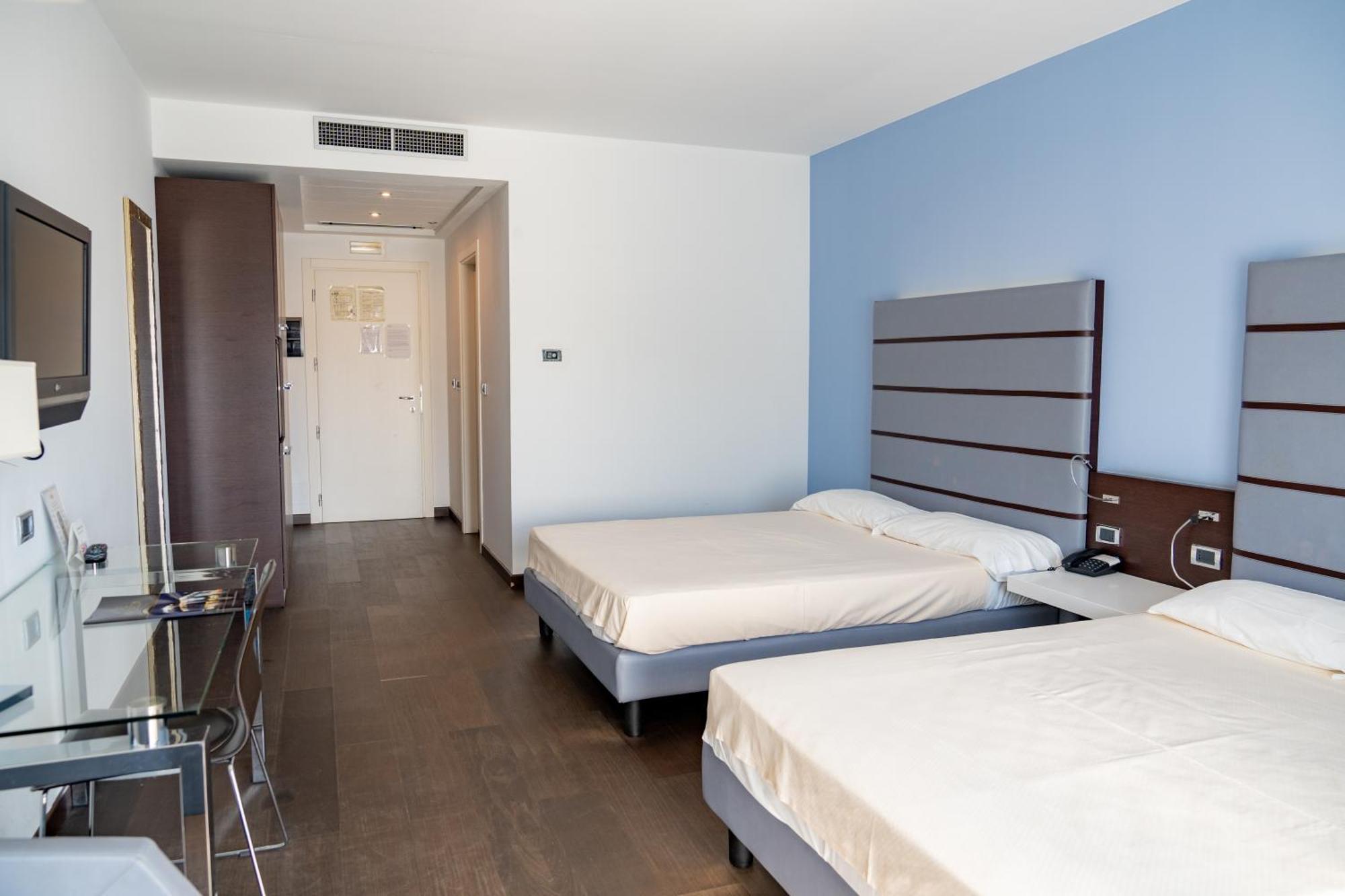 Hotel Napoleon Torre Melissa Екстериор снимка
